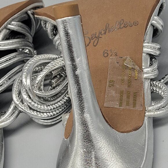 Seychelles Te Amo Silver High Heel Sandals NWOT - Picture 8 of 16
